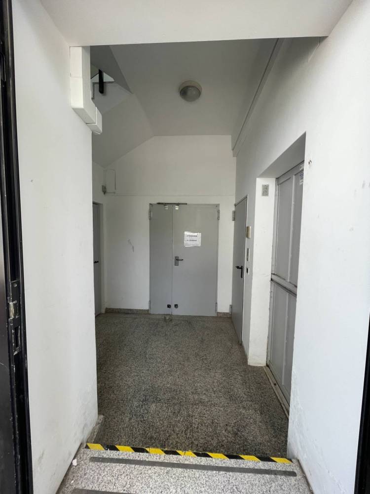 negozio in vendita a Pescara in zona Porta Nuova