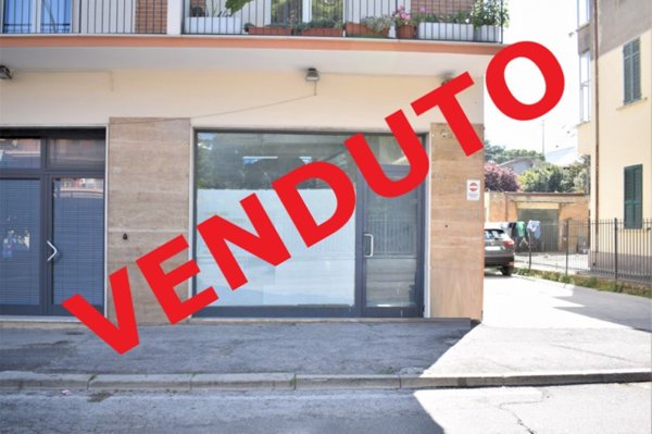 negozio in vendita a Pescara in zona Colle Marino