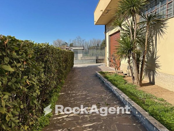 appartamento in vendita a Pescara in zona Madonna del Fuoco