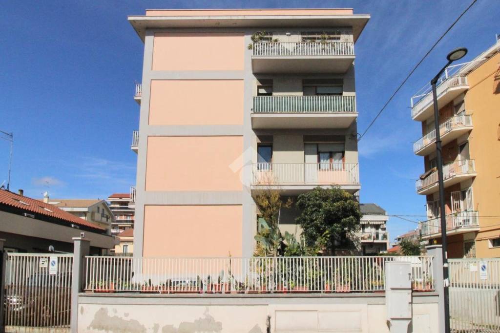 casa indipendente in vendita a Pescara in zona Duca degli Abruzzi