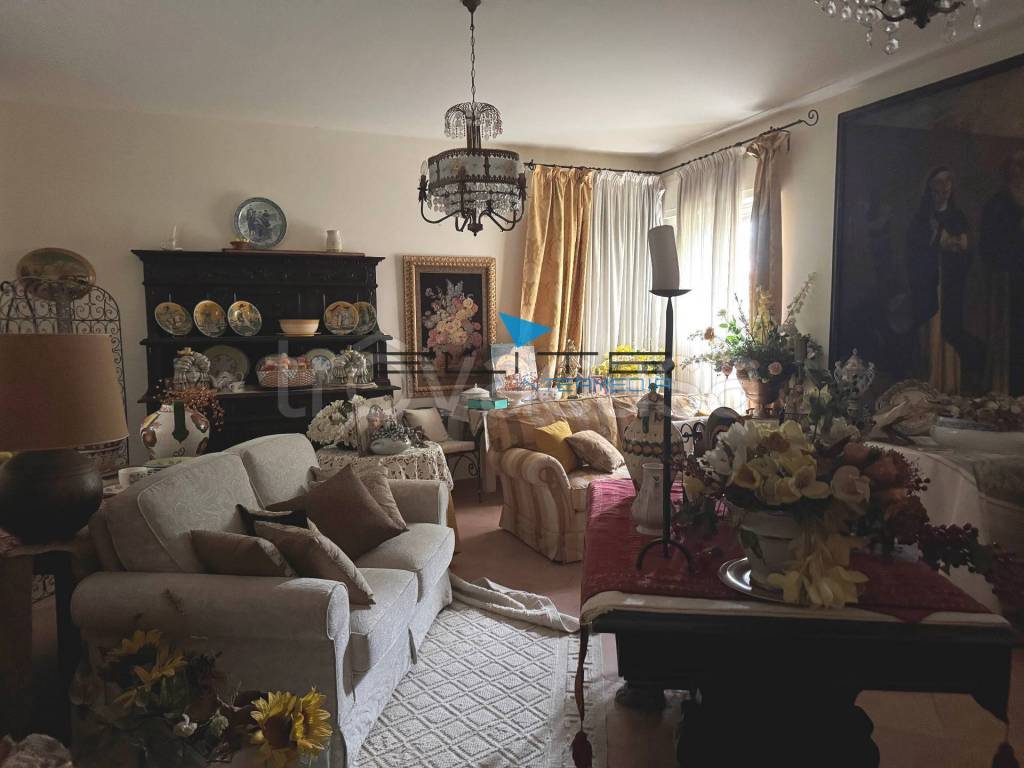 casa indipendente in vendita a Pescara in zona Colle Scorrano
