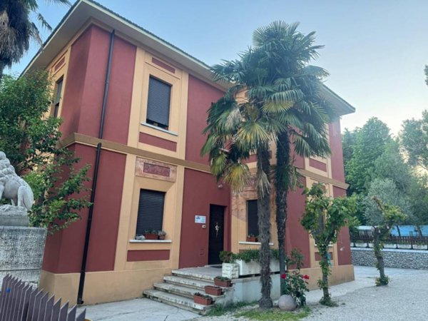 casa indipendente in vendita a Pescara in zona Ospedale