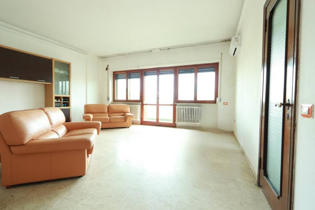 appartamento in vendita a Pescara in zona Castellammare
