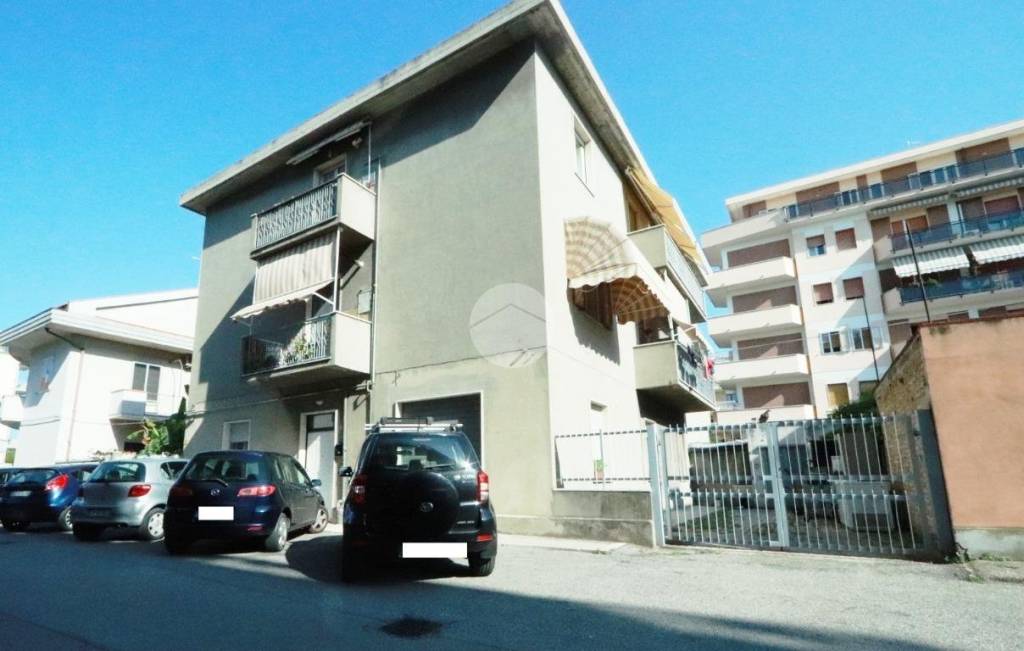 appartamento in vendita a Pescara in zona Porta Nuova