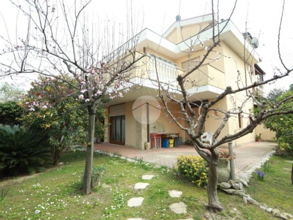 casa indipendente in vendita a Pescara in zona San Silvestro