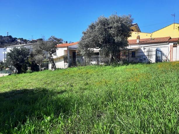 terreno edificabile in vendita a Pescara in zona Ospedale