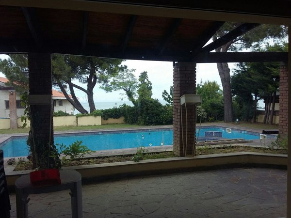 casa indipendente in vendita a Pescara in zona Pineta