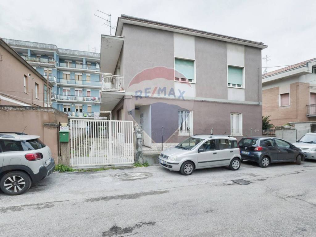 appartamento in vendita a Pescara in zona Madonna del Fuoco