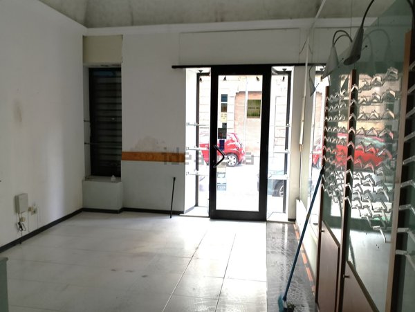 locale commerciale in vendita a Pescara in zona Centro Città