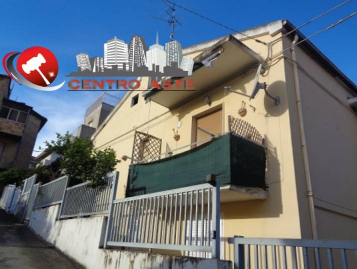 appartamento in vendita a Pescara in zona Colle Innamorati