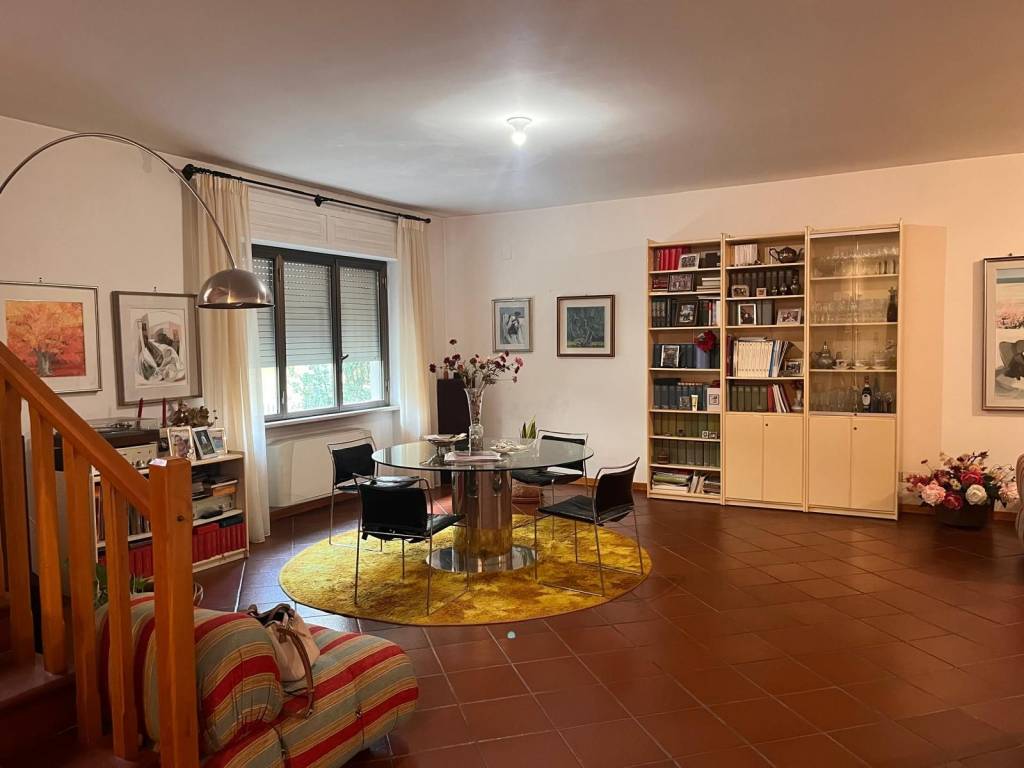 casa indipendente in vendita a Pescara in zona Colle Innamorati