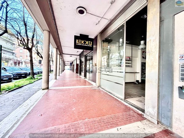 locale commerciale in vendita a Pescara in zona Centro Città