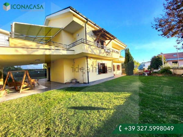 casa indipendente in vendita a Pescara