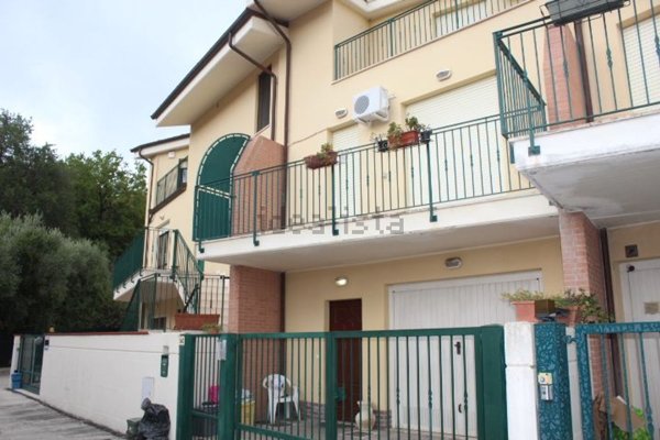 casa indipendente in vendita a Pescara