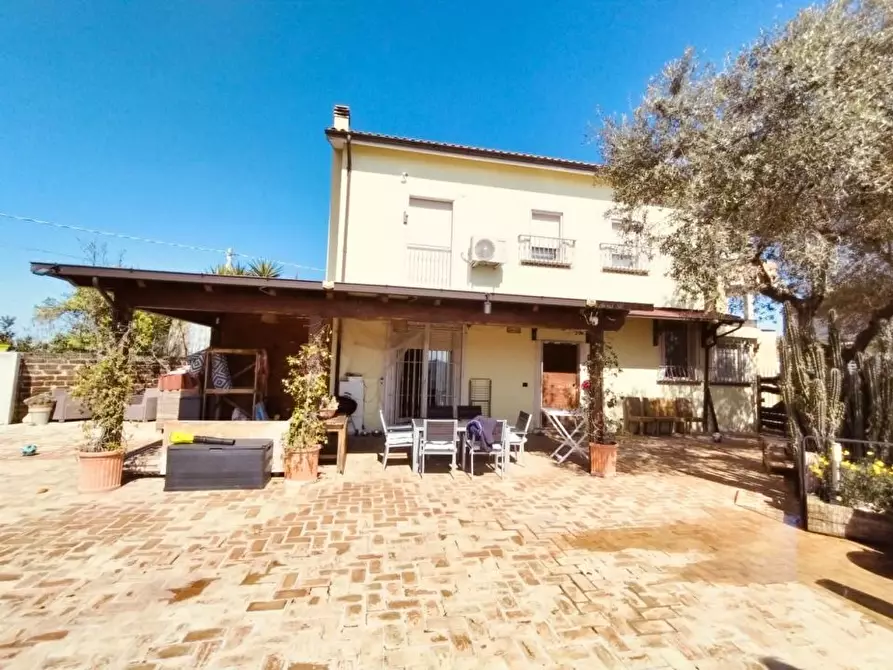 casa indipendente in vendita a Pescara in zona Centro Città