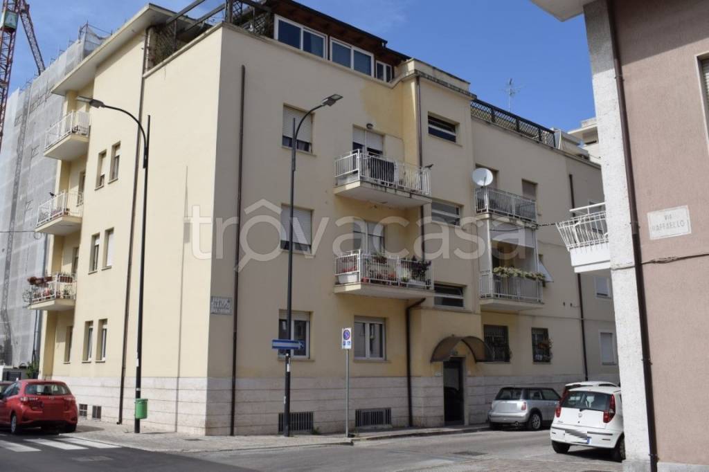 appartamento in vendita a Pescara in zona Duca degli Abruzzi