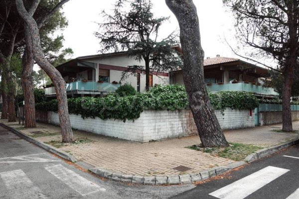 casa indipendente in vendita a Pescara in zona Pineta