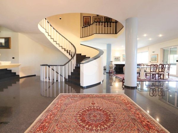 villa in vendita a Pescara in zona Ospedale