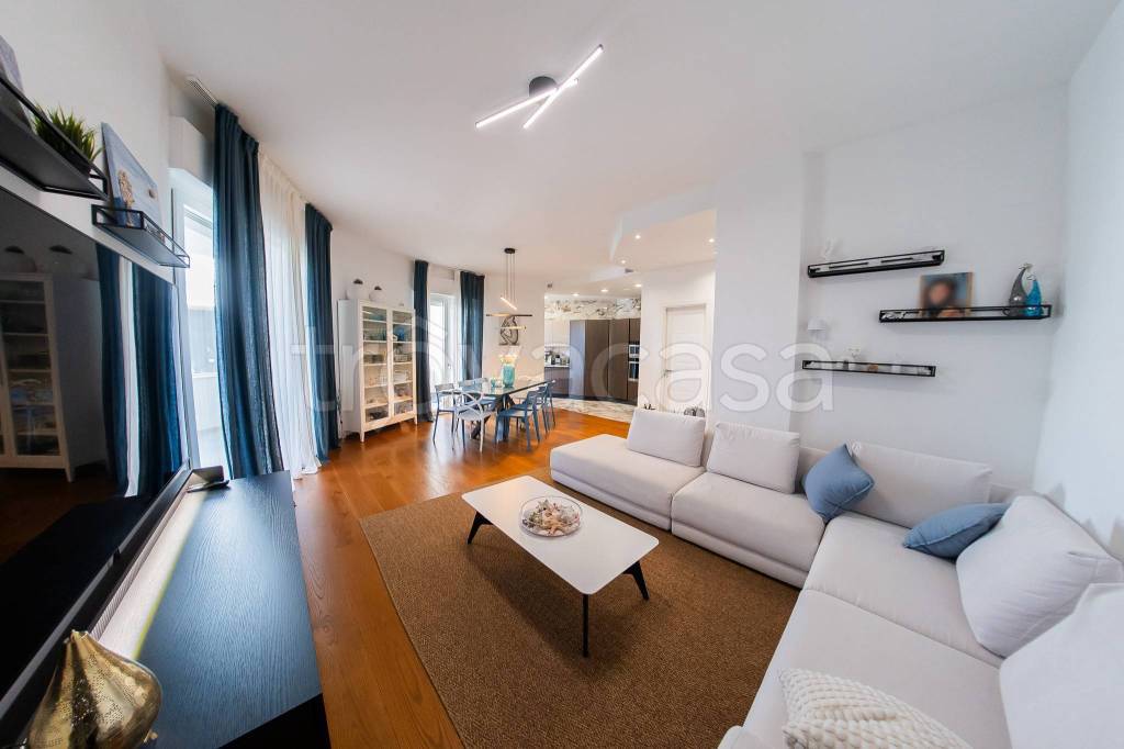 casa indipendente in vendita a Pescara in zona Colle Scorrano