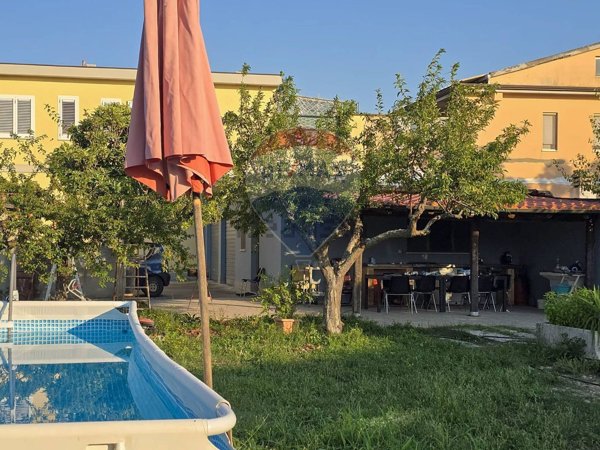 casa indipendente in vendita a Pescara