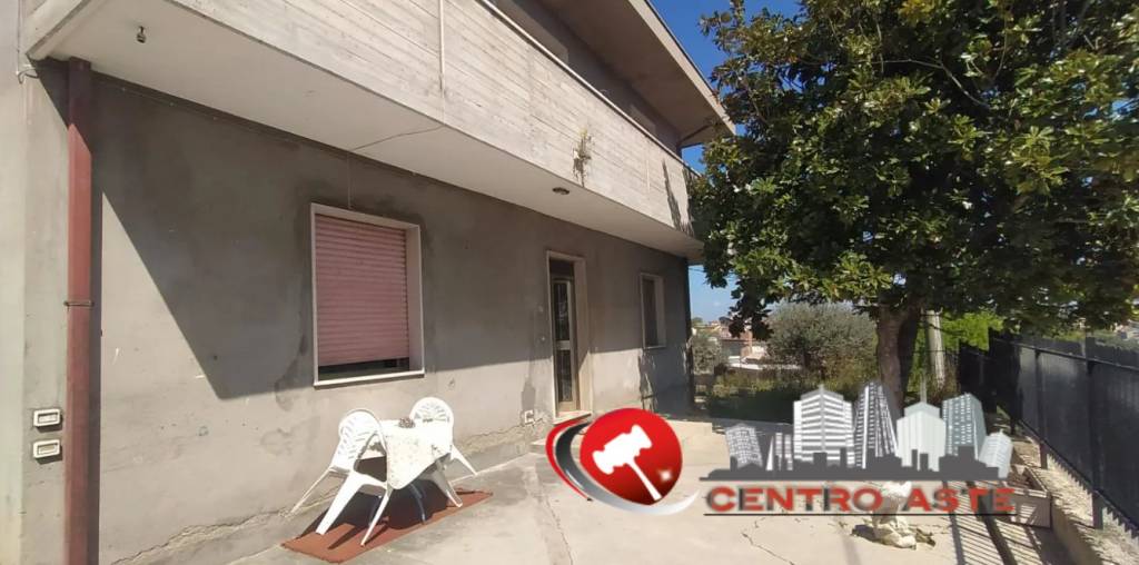 appartamento in vendita a Pescara in zona Colle Innamorati