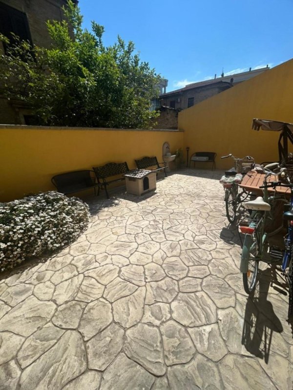 casa indipendente in vendita a Pescara in zona Porta Nuova