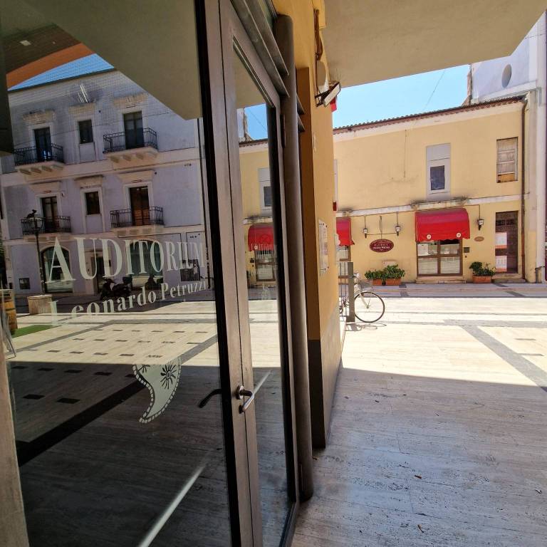 appartamento in vendita a Pescara in zona Porta Nuova