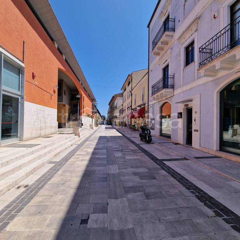 appartamento in vendita a Pescara in zona Porta Nuova