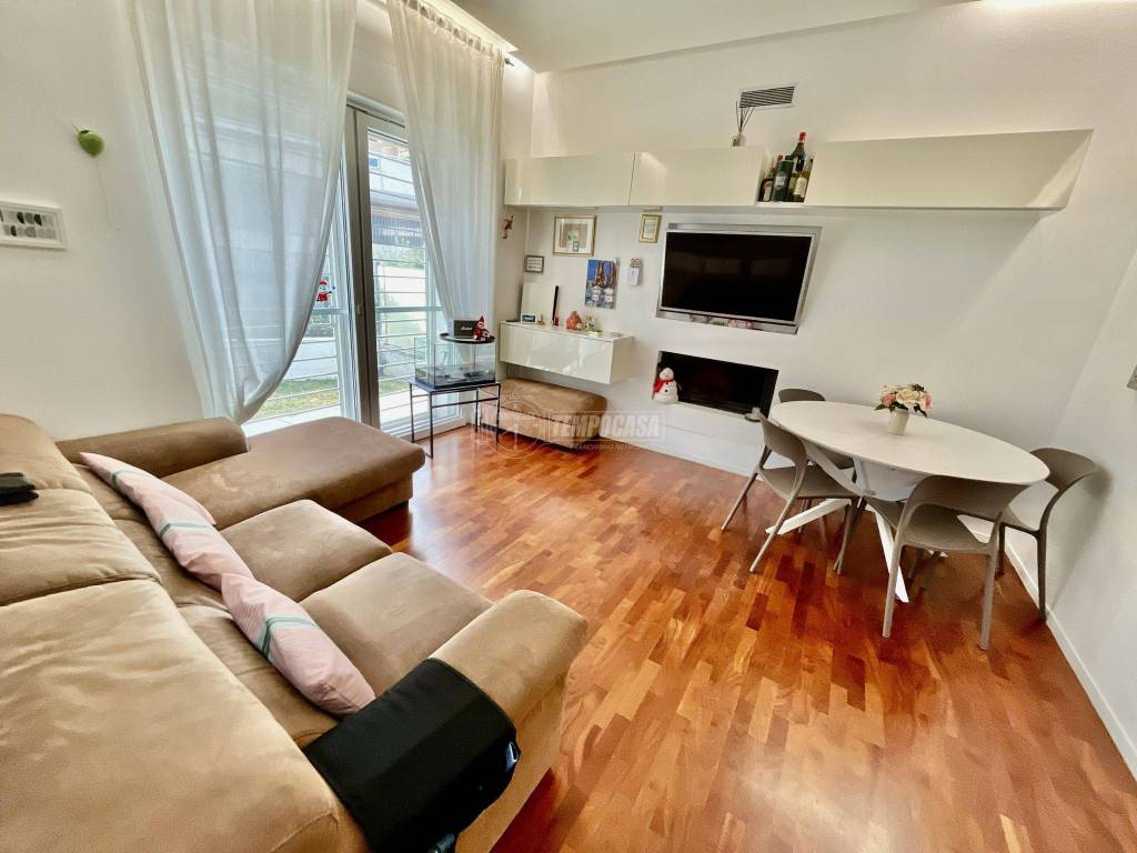 casa indipendente in vendita a Pescara in zona Porta Nuova
