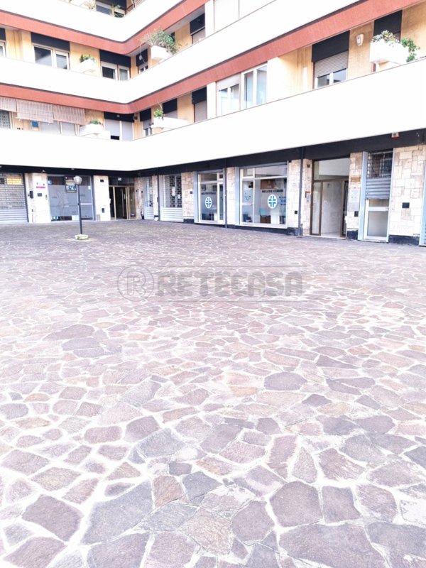 locale commerciale in vendita a Pescara