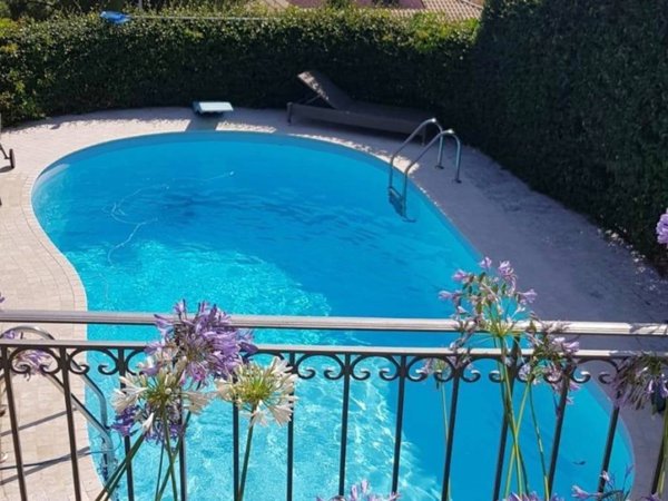 casa indipendente in vendita a Pescara in zona Ospedale
