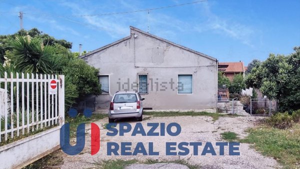 casa indipendente in vendita a Pescara