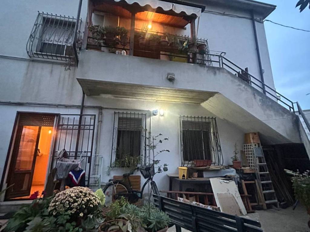 casa indipendente in vendita a Pescara