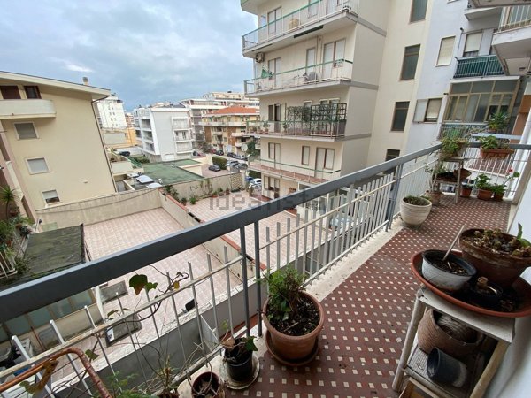 appartamento in vendita a Pescara in zona Porta Nuova