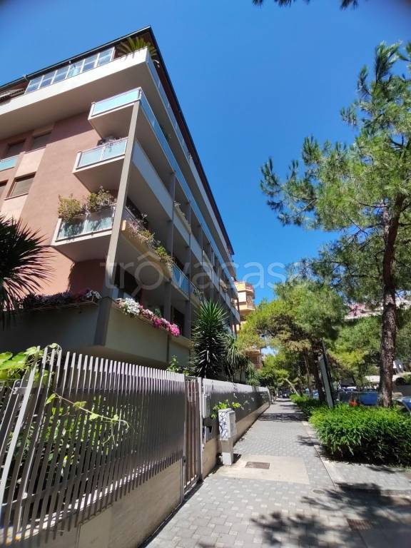 ufficio in vendita a Pescara in zona Kennedy