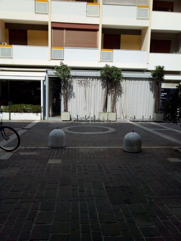 locale commerciale in vendita a Pescara in zona Centro Città