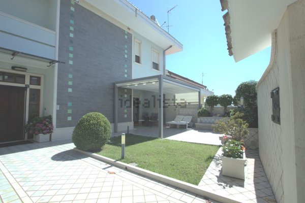 casa indipendente in vendita a Pescara in zona San Silvestro