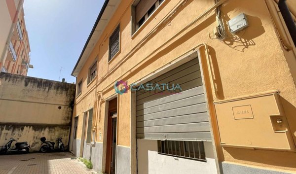 casa indipendente in vendita a Pescara in zona Porta Nuova