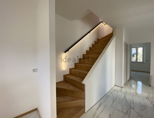 casa indipendente in vendita a Pescara in zona Porta Nuova