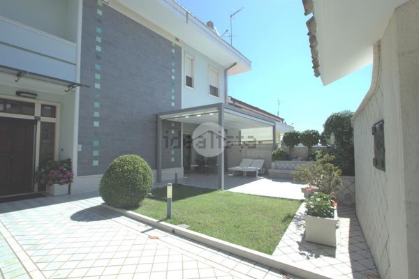 casa indipendente in vendita a Pescara in zona San Silvestro