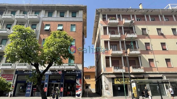 casa indipendente in vendita a Pescara in zona Porta Nuova