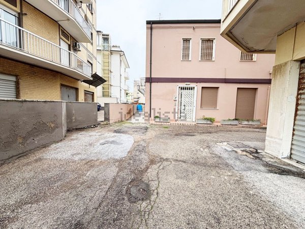 casa semindipendente in vendita a Pescara