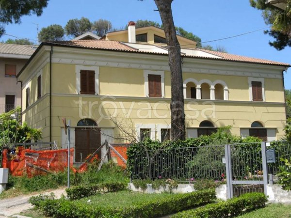 casa indipendente in vendita a Pescara