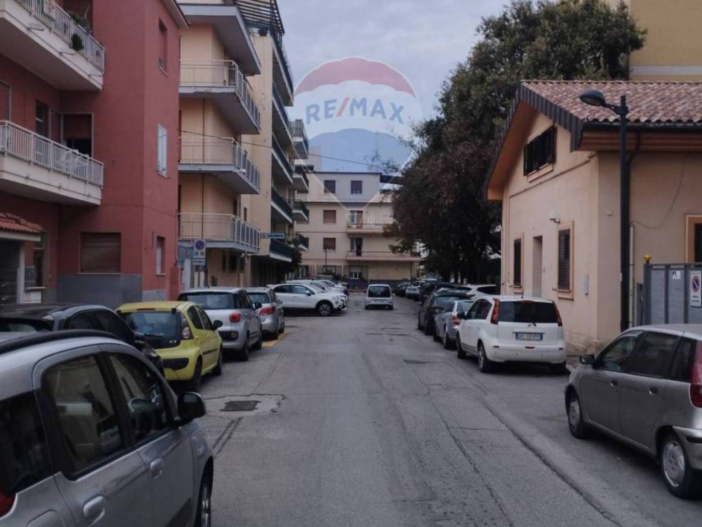 negozio in vendita a Pescara