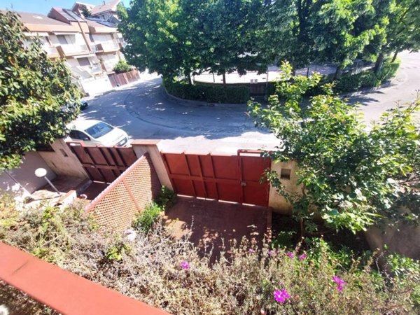 casa indipendente in vendita a Pescara in zona Ospedale