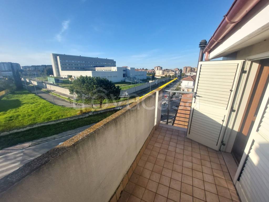 appartamento in vendita a Pescara in zona Fontanelle
