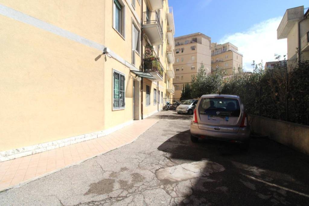 appartamento in vendita a Pescara in zona Stadio