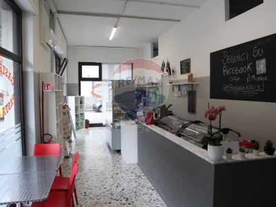 negozio in vendita a Pescara