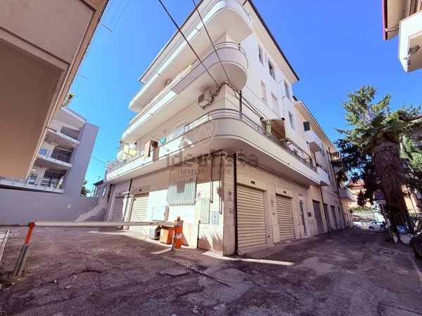 appartamento in vendita a Pescara