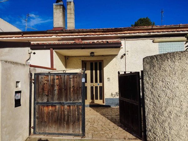casa indipendente in vendita a Pescara in zona San Silvestro